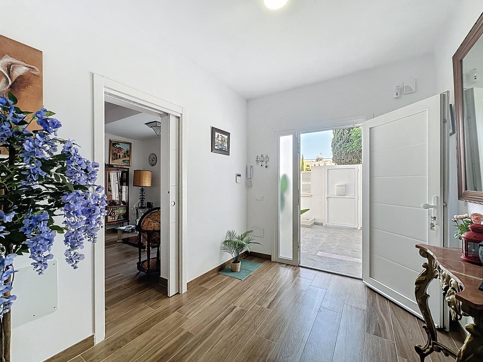 3 soveværelse Byhus til salg i Almeria by med garage - € 375.000 (Ref: 9399701)