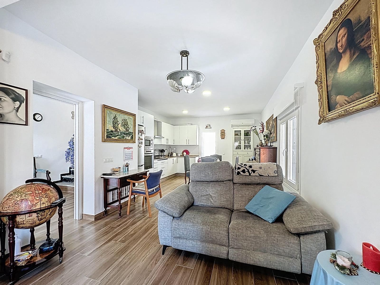 3 soveværelse Byhus til salg i Almeria by med garage - € 375.000 (Ref: 9399701)