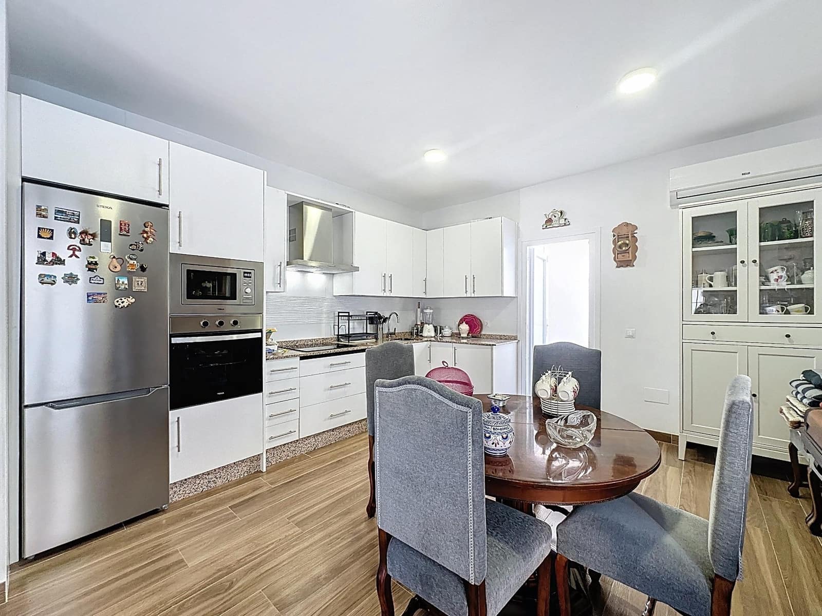 3 soveværelse Byhus til salg i Almeria by med garage - € 375.000 (Ref: 9399701)