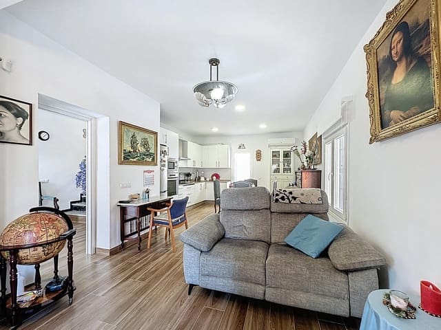 3 soveværelse Byhus til salg i Ciudad Jardín - Tagarete - El Zapillo, Almería by med garage - € 375.000 (Ref: 9399701)