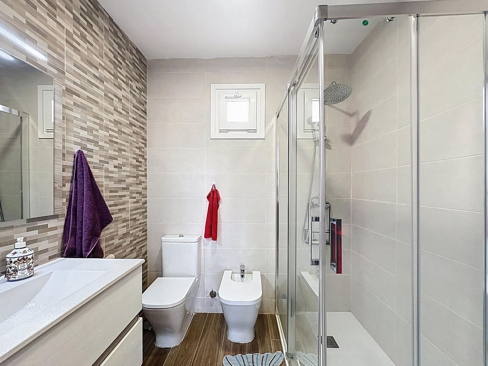 3 soveværelse Byhus til salg i Almeria by med garage - € 375.000 (Ref: 9399701)