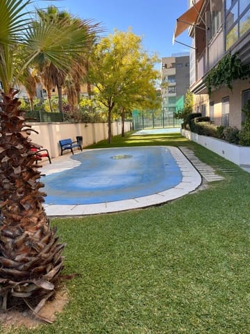 2 slaapkamer Flat te huur in Granada stad met zwembad garage - € 950 (Ref: 9399703)