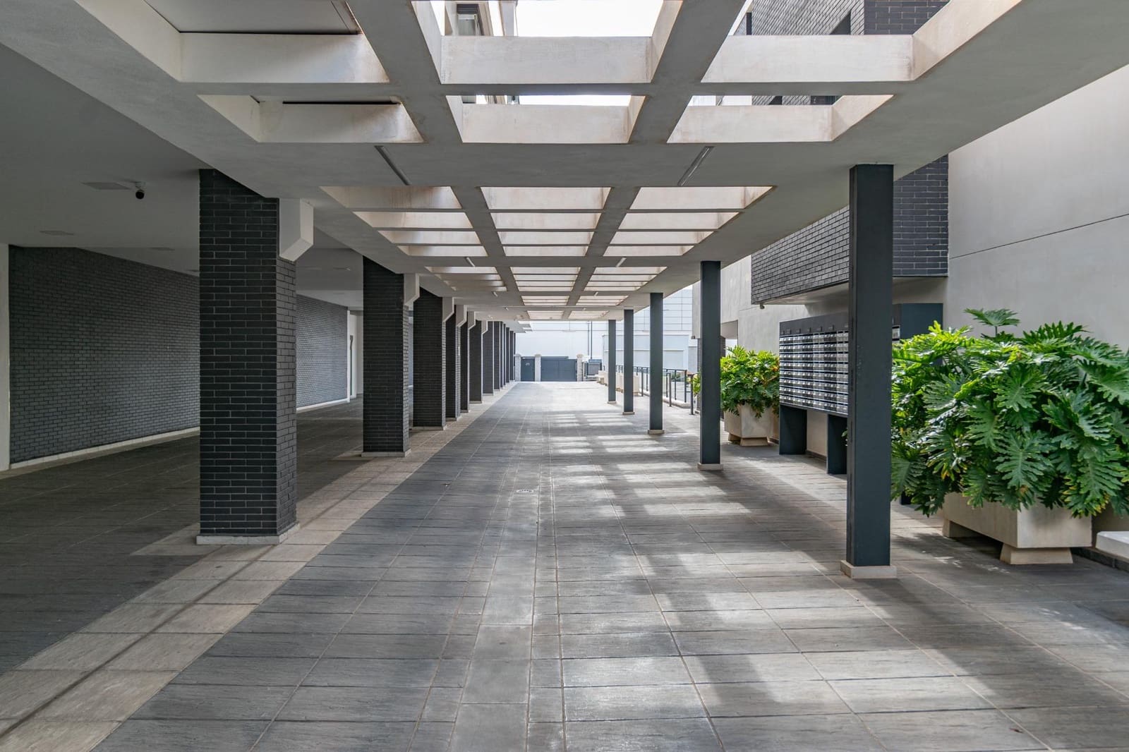 3 bedroom Flat for sale in Armilla with pool - € 462,000 (Ref: 9399706)