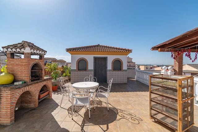 4 slaapkamer Rijtjeshuis te koop in Atarfe met zwembad - € 280.000 (Ref: 9399707)