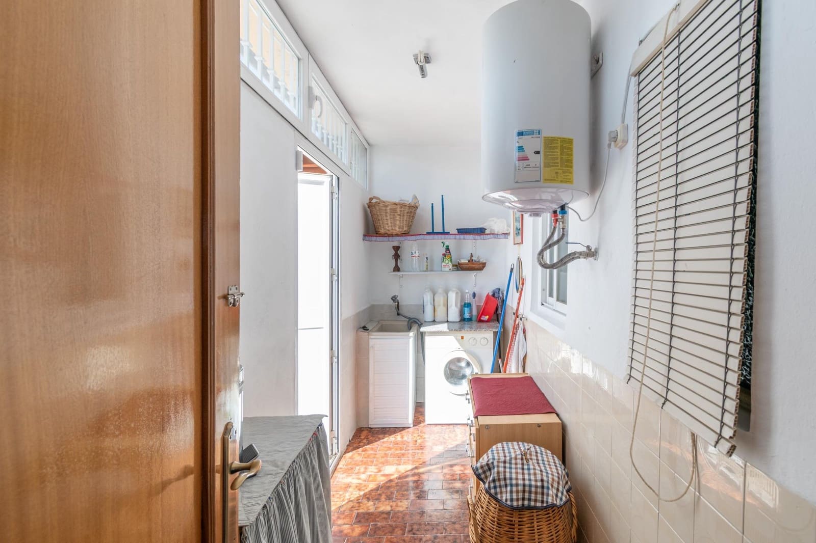 4 slaapkamer Rijtjeshuis te koop in Atarfe met zwembad - € 280.000 (Ref: 9399707)