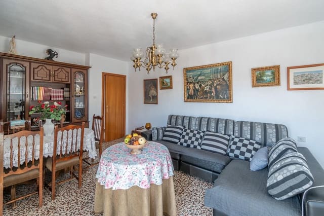 4 slaapkamer Rijtjeshuis te koop in Atarfe met zwembad - € 280.000 (Ref: 9399707)