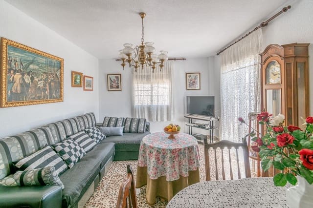 4 slaapkamer Rijtjeshuis te koop in Atarfe met zwembad - € 280.000 (Ref: 9399707)