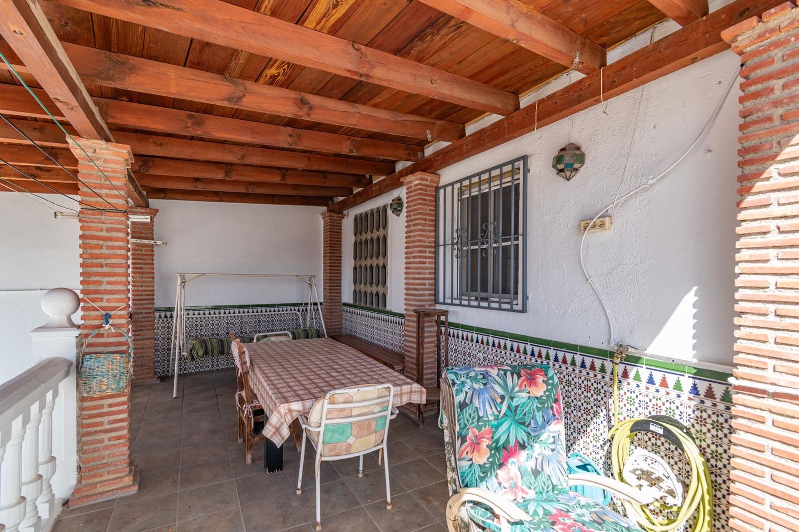 4 slaapkamer Rijtjeshuis te koop in Atarfe met zwembad - € 280.000 (Ref: 9399707)