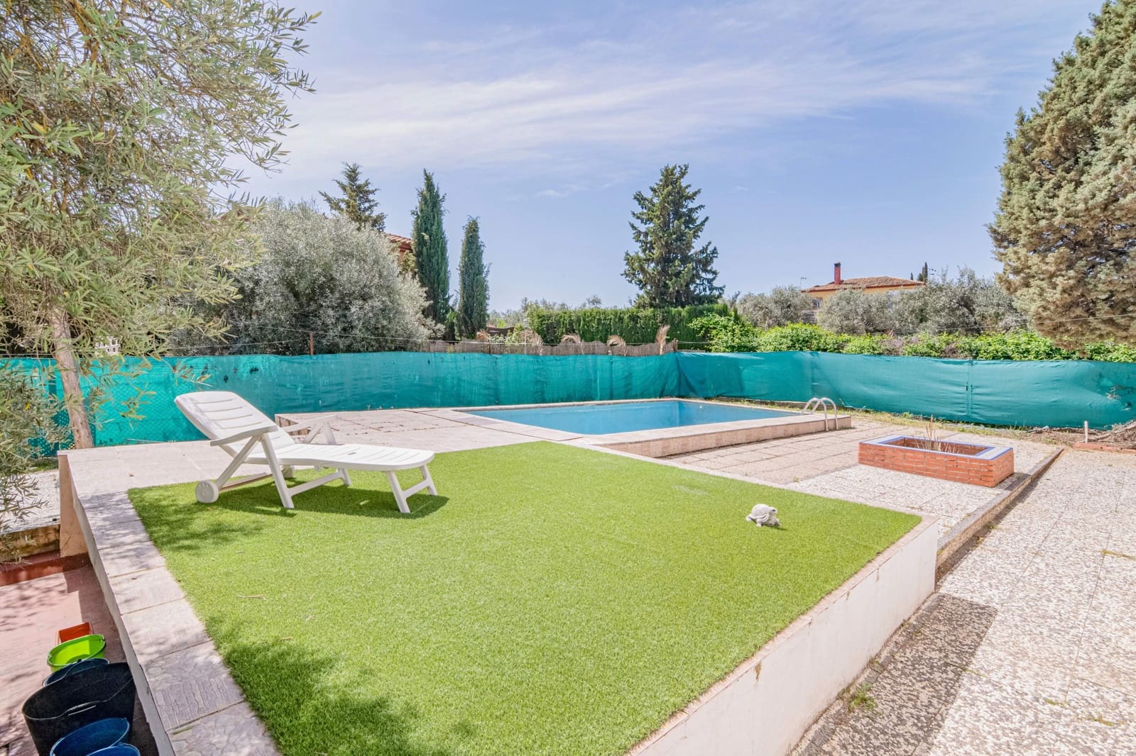 Chalet de 5 habitaciones en Las Gabias en venta con piscina garaje - 290.000 € (Ref: 9399709)