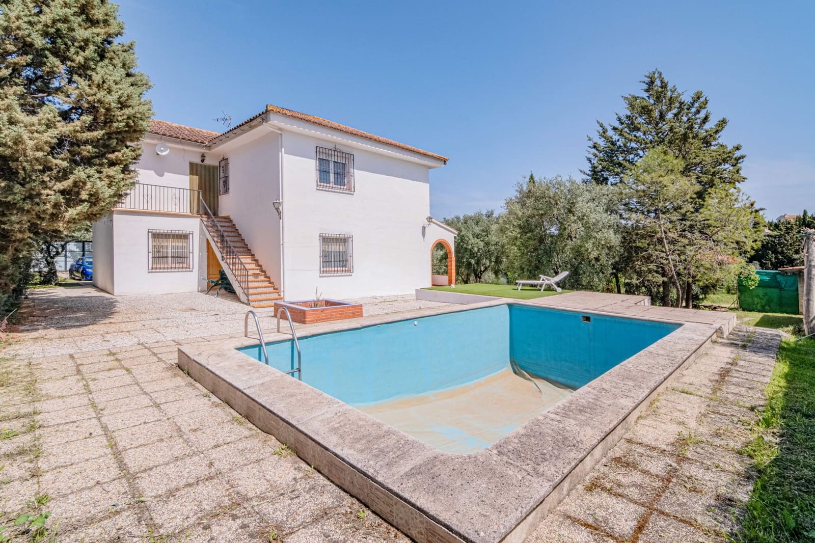 Chalet de 5 habitaciones en Las Gabias en venta con piscina garaje - 290.000 € (Ref: 9399709)