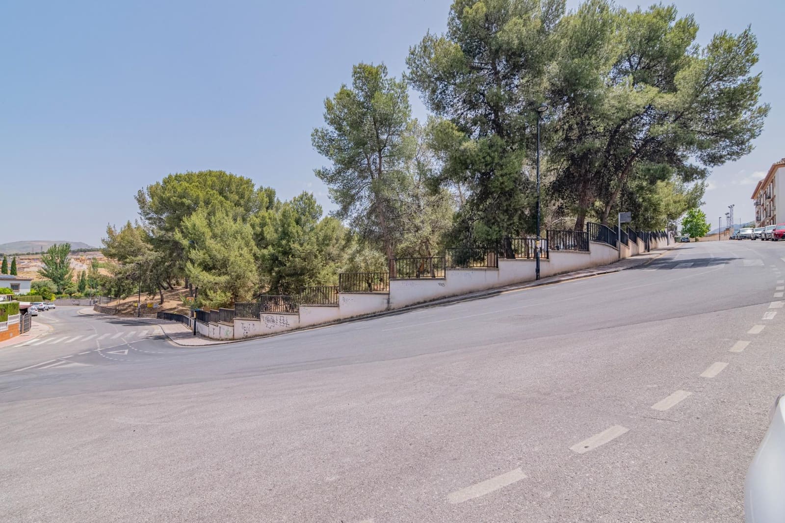 1 Zimmer Apartment zu verkaufen in La Zubia mit Garage - 118.000 € (Ref: 9399710)