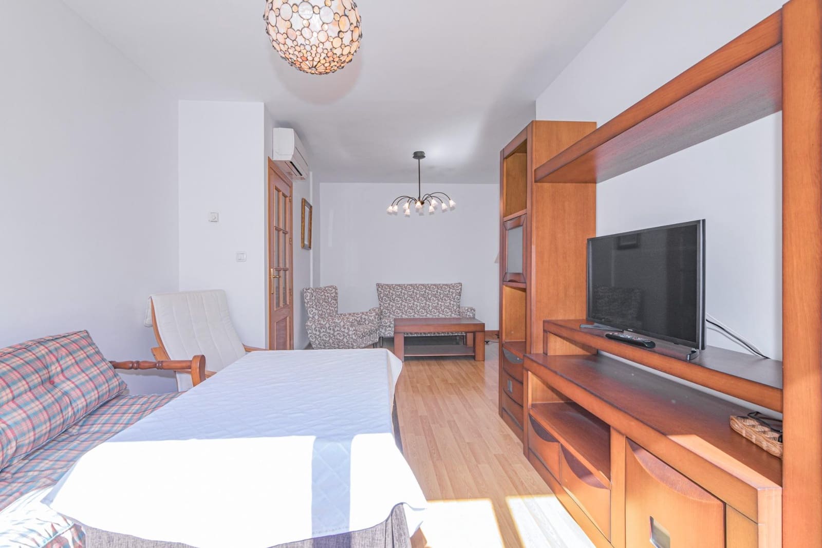 3 Zimmer Wohnung zu verkaufen in Granada Stadt mit Garage - 334.000 € (Ref: 9399712)