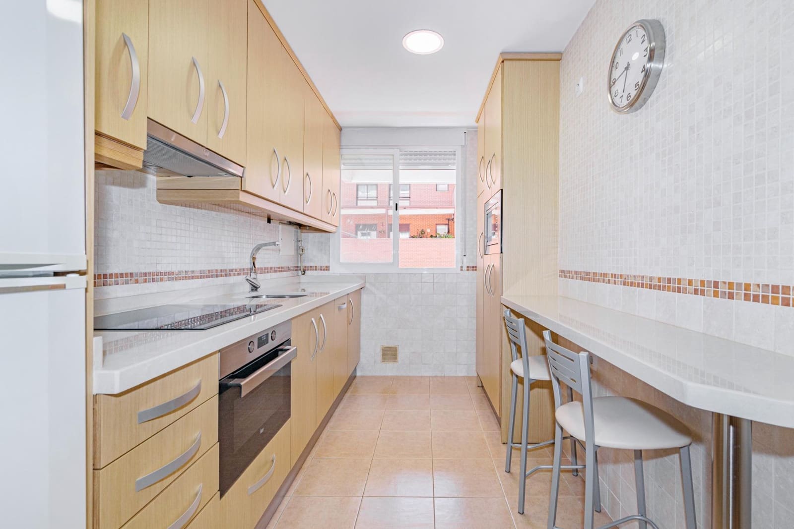 3 Zimmer Wohnung zu verkaufen in Granada Stadt mit Garage - 334.000 € (Ref: 9399712)