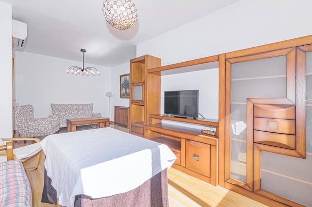 3 Zimmer Wohnung zu verkaufen in Camino de Ronda - Rosaleda, Granada Stadt mit Garage - 334.000 € (Ref: 9399712)