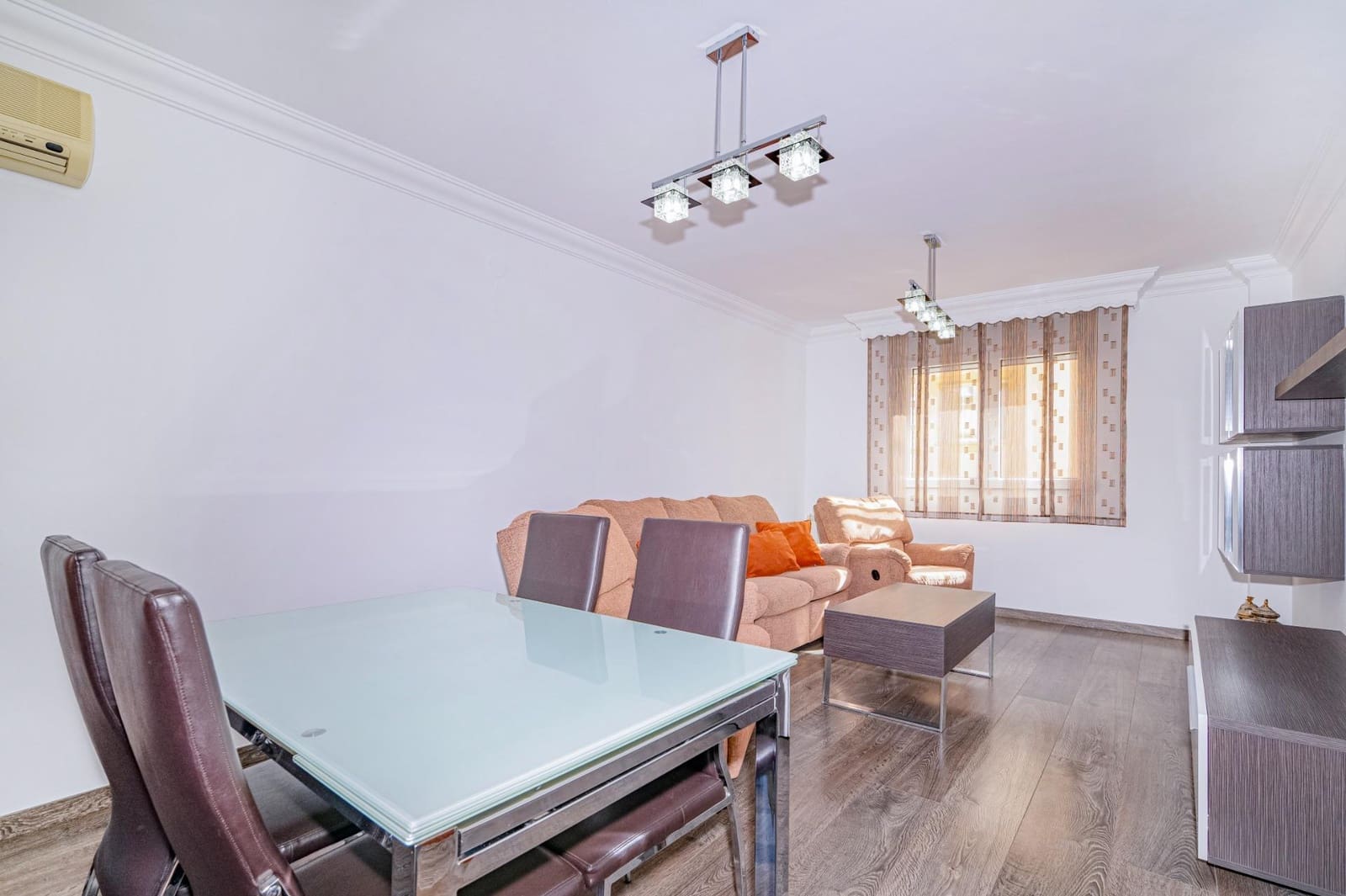 3 makuuhuone Huvila myytävänä paikassa Ogijares mukana 
autotalli - 280 000 € (Ref: 9399714)