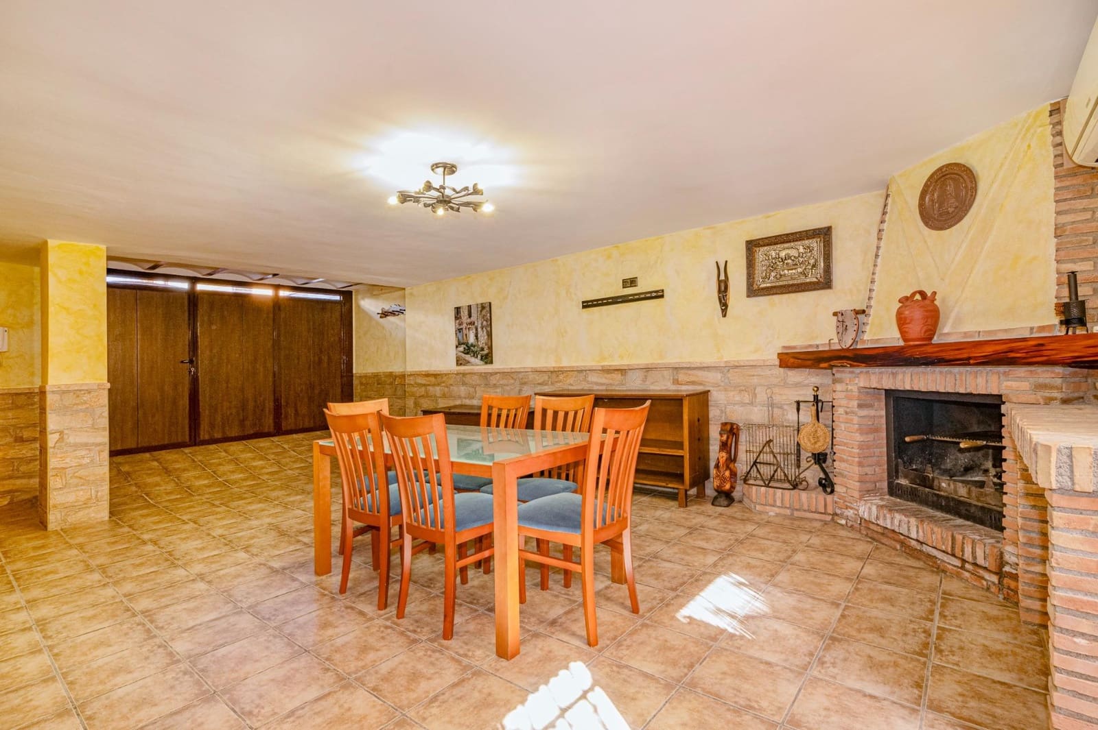 3 makuuhuone Huvila myytävänä paikassa Ogijares mukana 
autotalli - 280 000 € (Ref: 9399714)