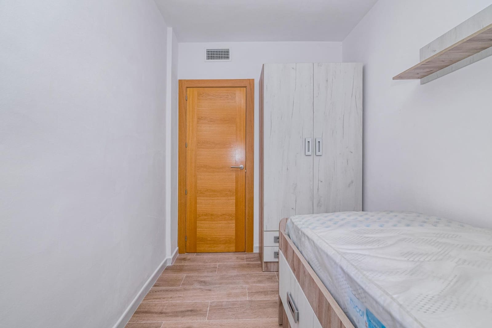2 Zimmer Wohnung zu verkaufen in La Zubia - 126.000 € (Ref: 9399716)
