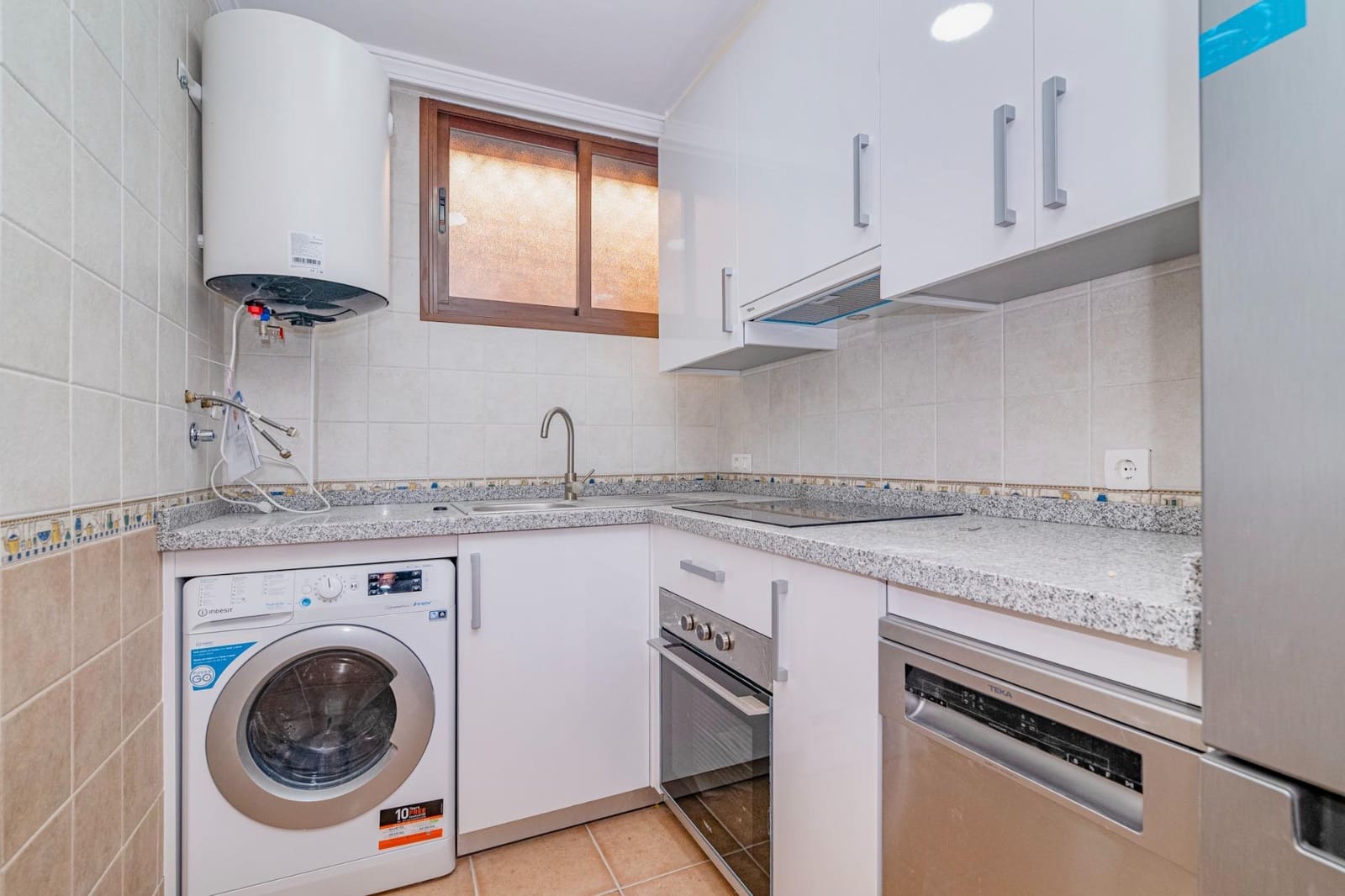 2 Zimmer Wohnung zu verkaufen in La Zubia - 126.000 € (Ref: 9399716)