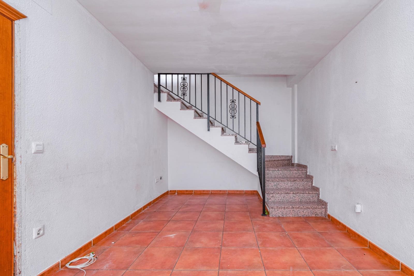 2 Zimmer Apartment zu verkaufen in Atarfe - 99.999 € (Ref: 9399717)