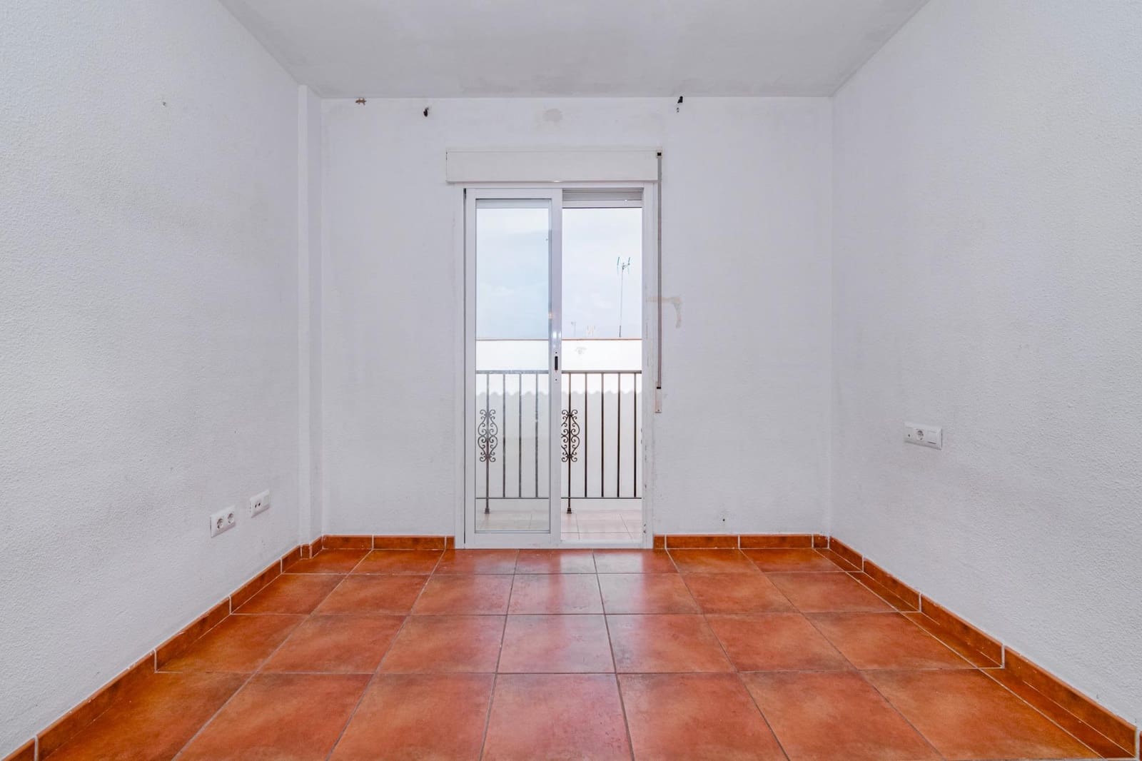 2 Zimmer Apartment zu verkaufen in Atarfe - 99.999 € (Ref: 9399717)