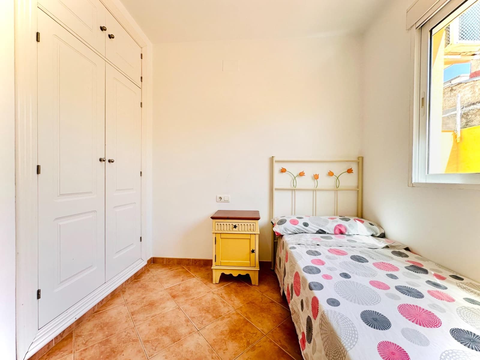 Piso de 3 habitaciones en Fuente Vaqueros en venta - 104.000 € (Ref: 9399719)