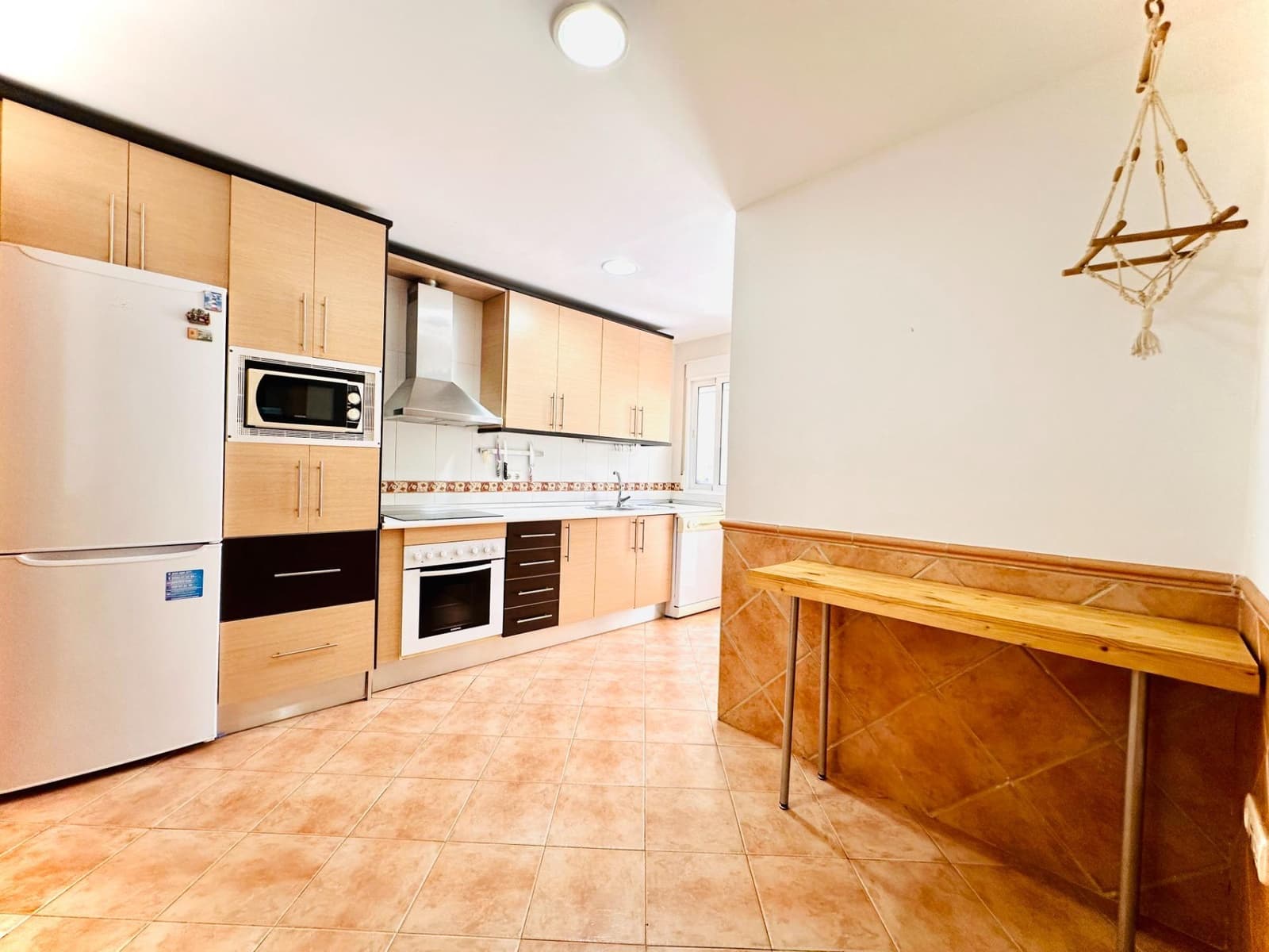 Piso de 3 habitaciones en Fuente Vaqueros en venta - 104.000 € (Ref: 9399719)