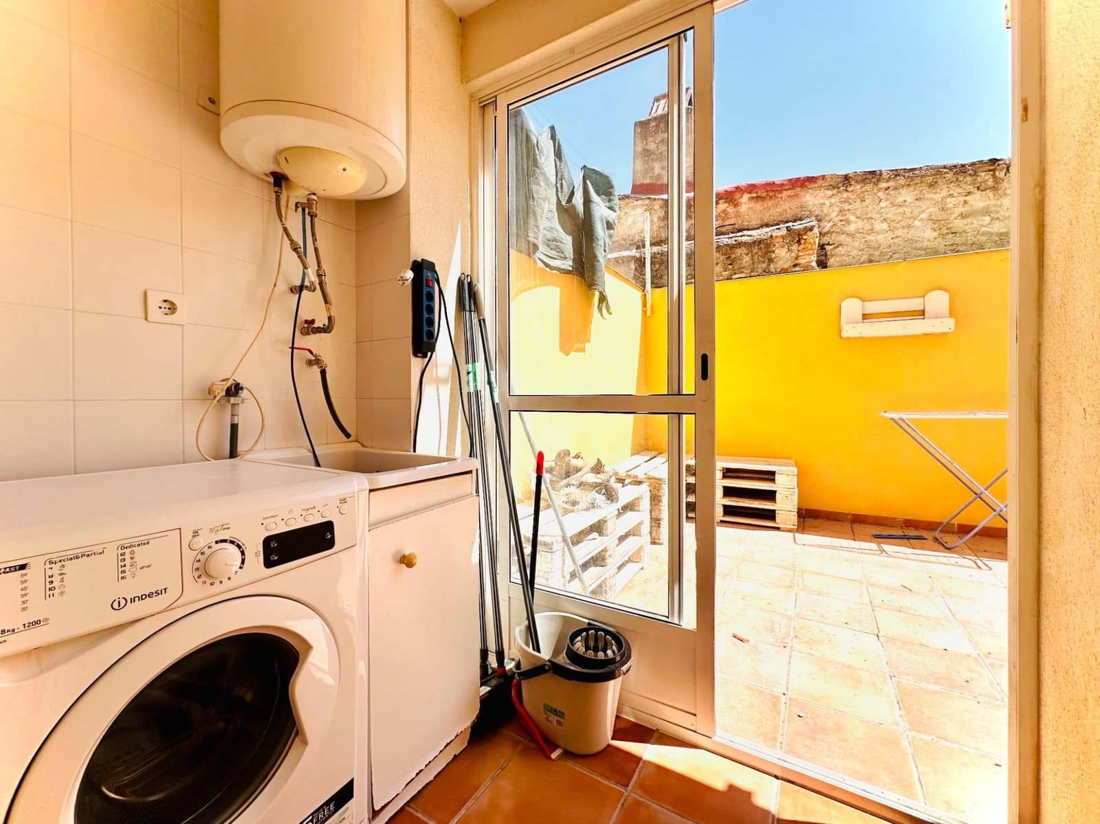 Piso de 3 habitaciones en Fuente Vaqueros en venta - 104.000 € (Ref: 9399719)