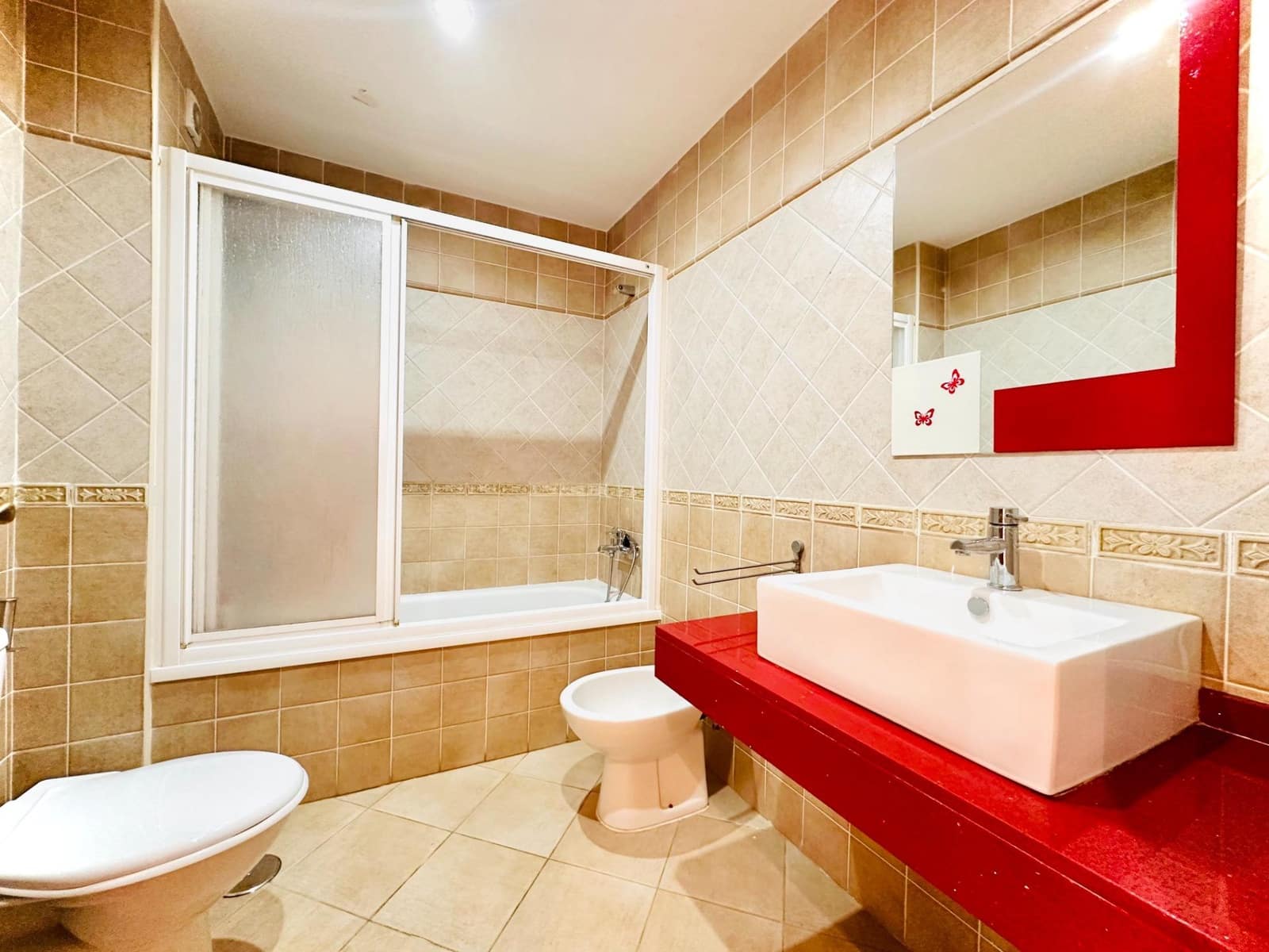 Piso de 3 habitaciones en Fuente Vaqueros en venta - 104.000 € (Ref: 9399719)