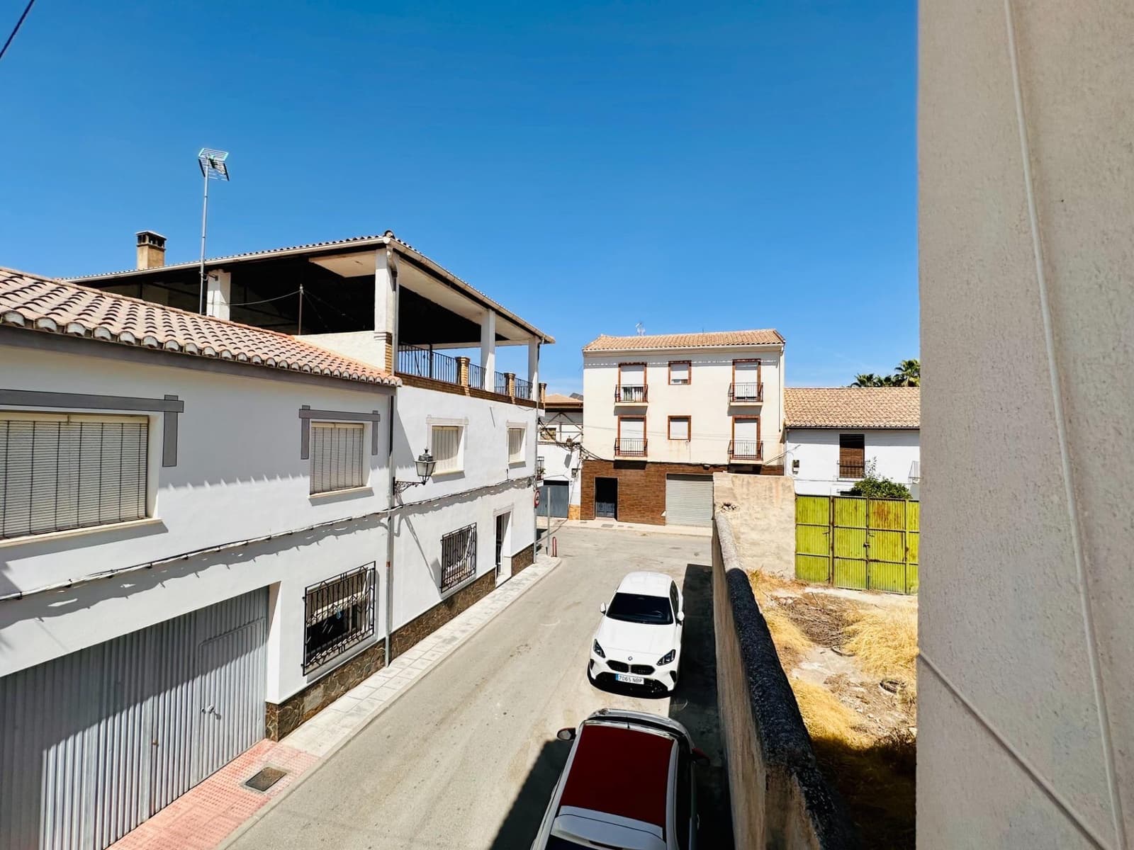 Piso de 3 habitaciones en Fuente Vaqueros en venta - 104.000 € (Ref: 9399719)