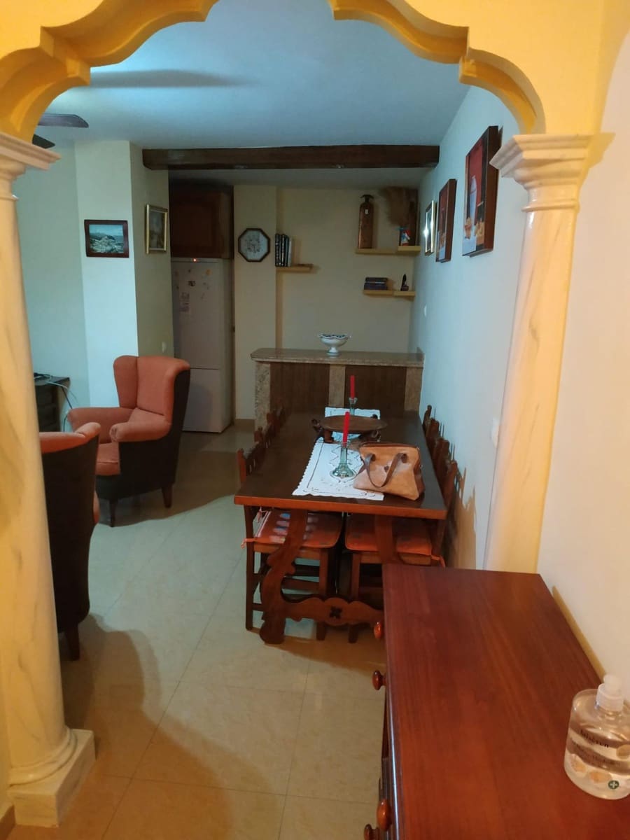 2 bedroom Flat for rent in Salobrena with pool garage - € 780 (Ref: 9399722)