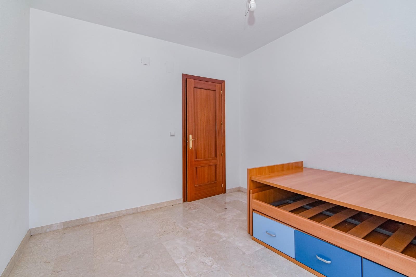 4 sypialnia Dom szeregowy na sprzedaż w Monachil z garażem - 275 000 € (Ref: 9399723)