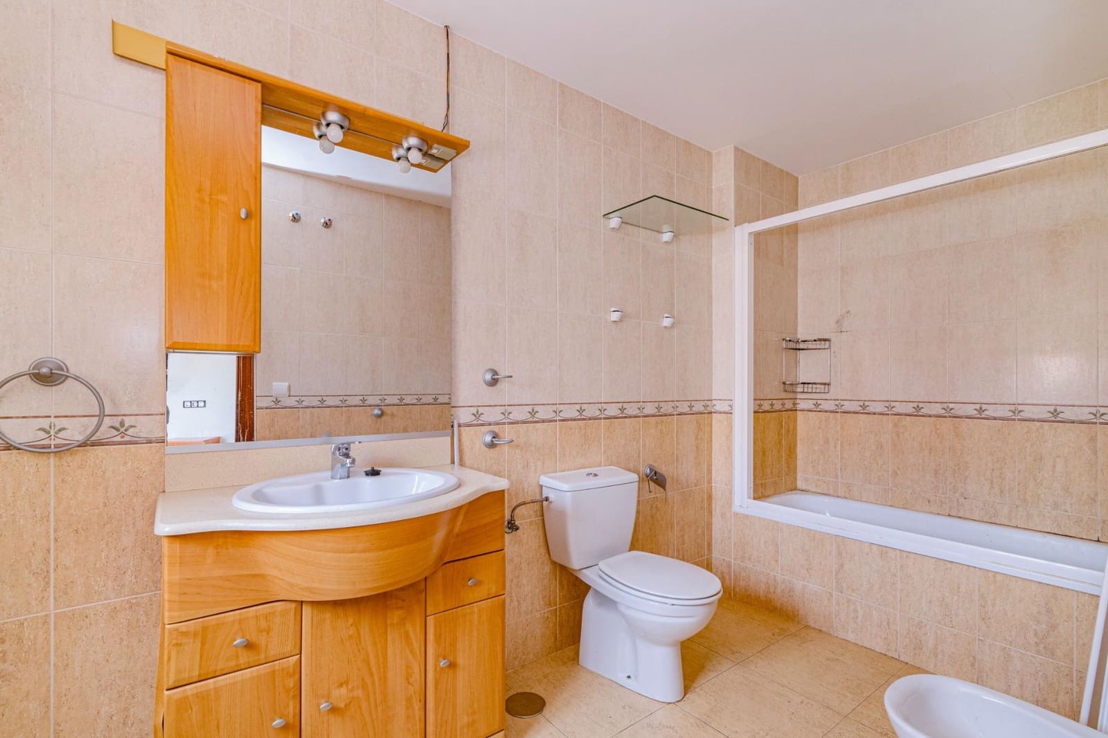 4 sypialnia Dom szeregowy na sprzedaż w Monachil z garażem - 275 000 € (Ref: 9399723)