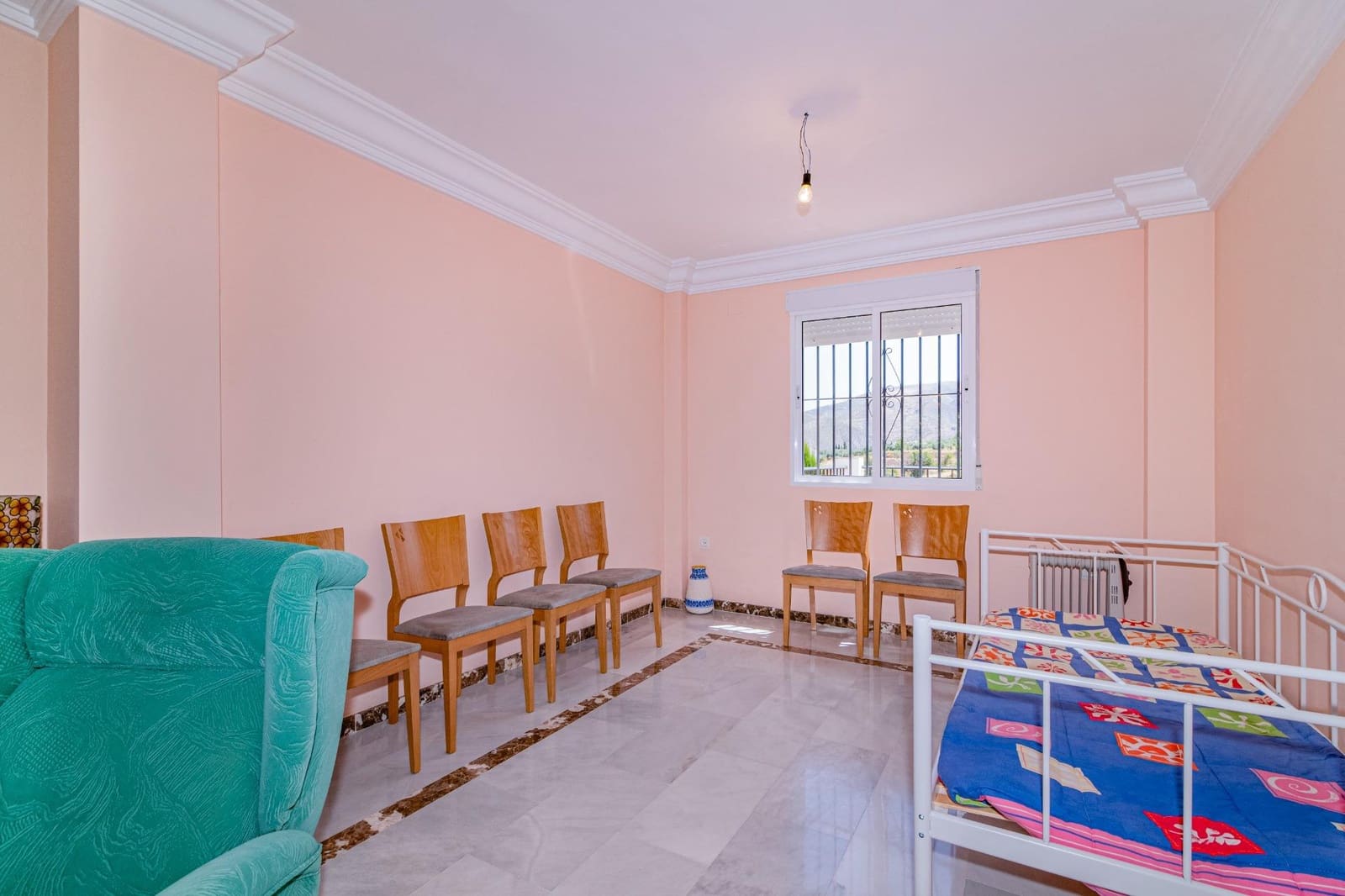 Chalet de 4 habitaciones en Monachil en venta con piscina - 330.000 € (Ref: 9399726)