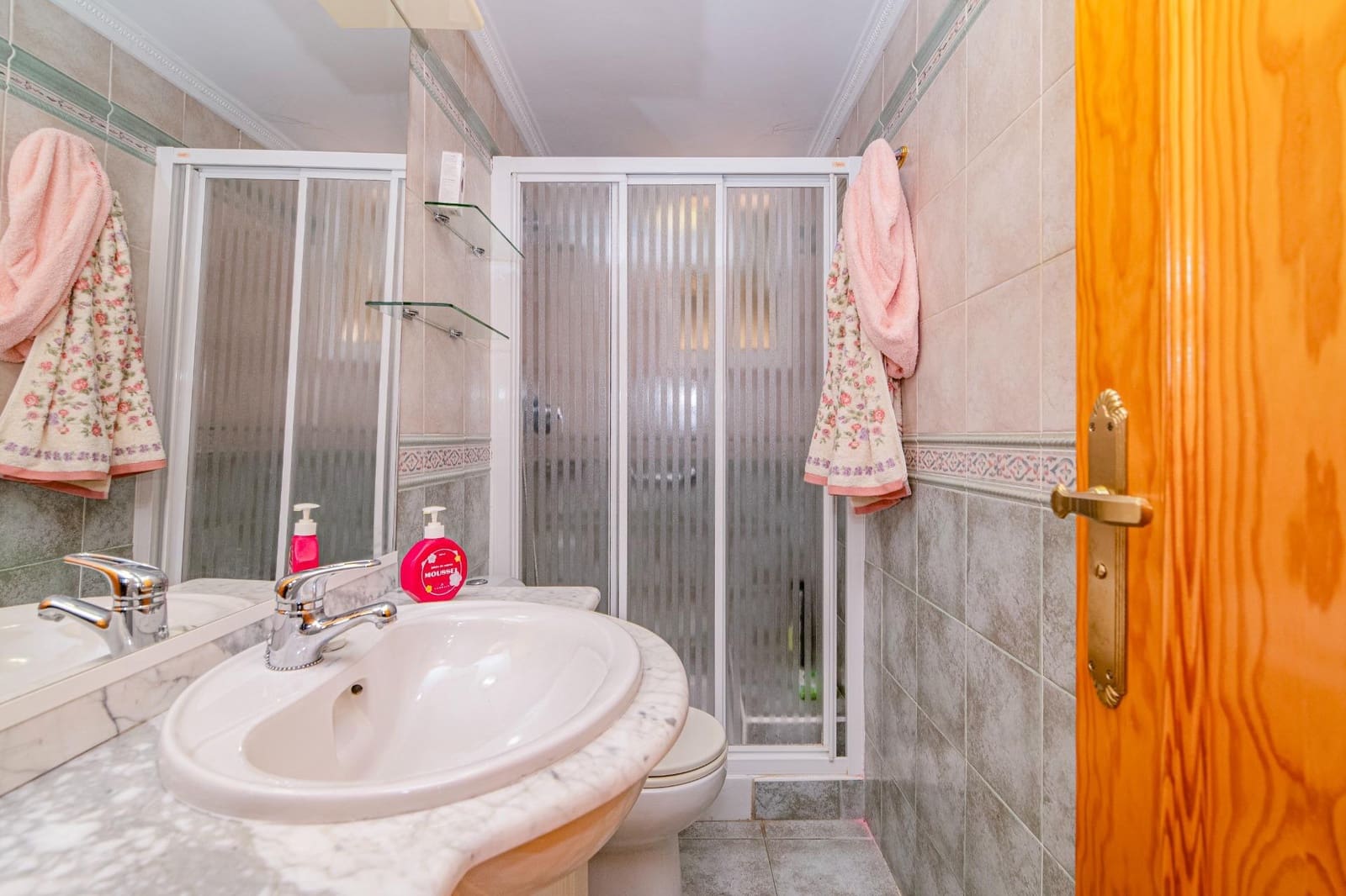 Chalet de 4 habitaciones en Monachil en venta con piscina - 330.000 € (Ref: 9399726)