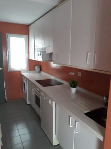 1 slaapkamer Flat te huur in Granada stad met garage - € 900 (Ref: 9399734)