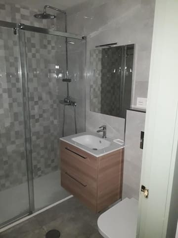 1 slaapkamer Flat te huur in Granada stad met garage - € 900 (Ref: 9399734)