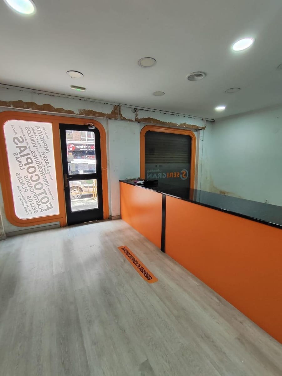 Commercial for rent in Granada city - € 1,500 (Ref: 9399735)