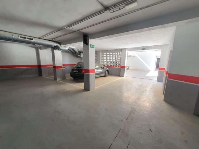 Garaje en Granada ciudad en venta - 41.000 € (Ref: 9399739)