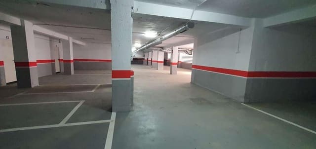 Garaje en Granada ciudad en venta - 41.000 € (Ref: 9399739)