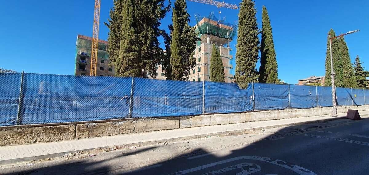 Garage for sale in Granada city - € 41,000 (Ref: 9399739)