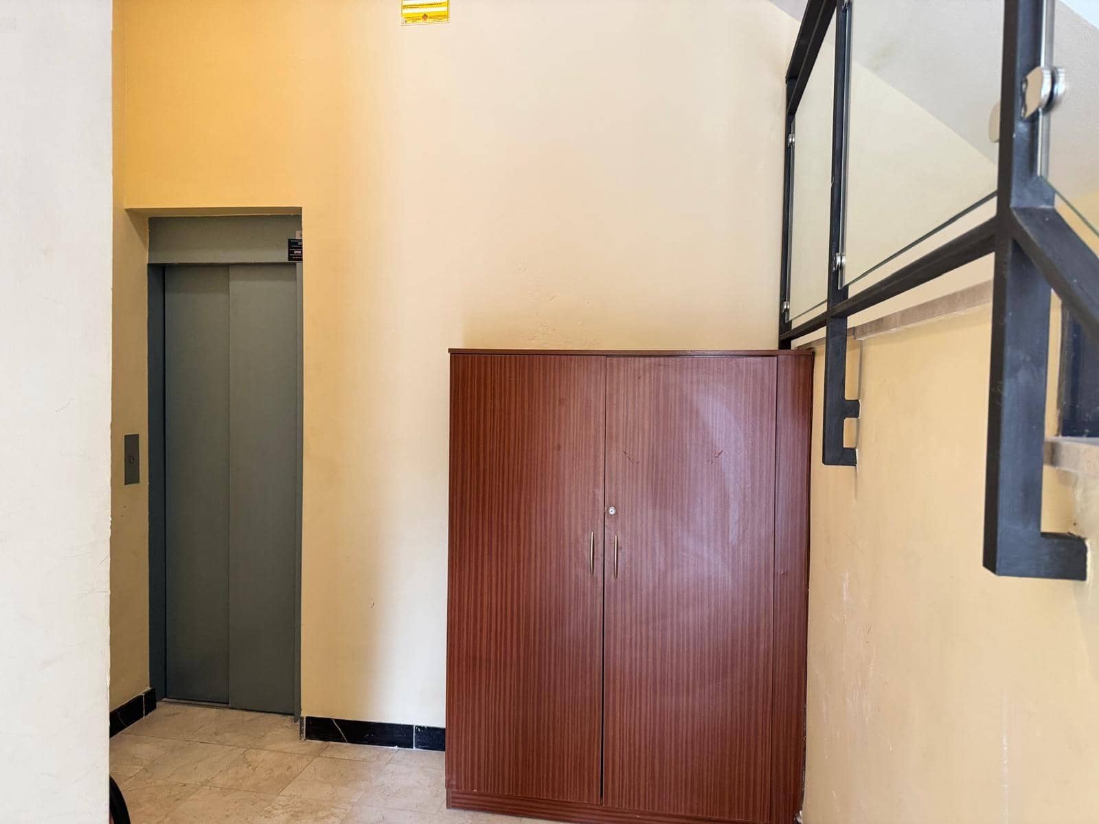 3 bedroom Flat for sale in Granada city - € 299,999 (Ref: 9403444)