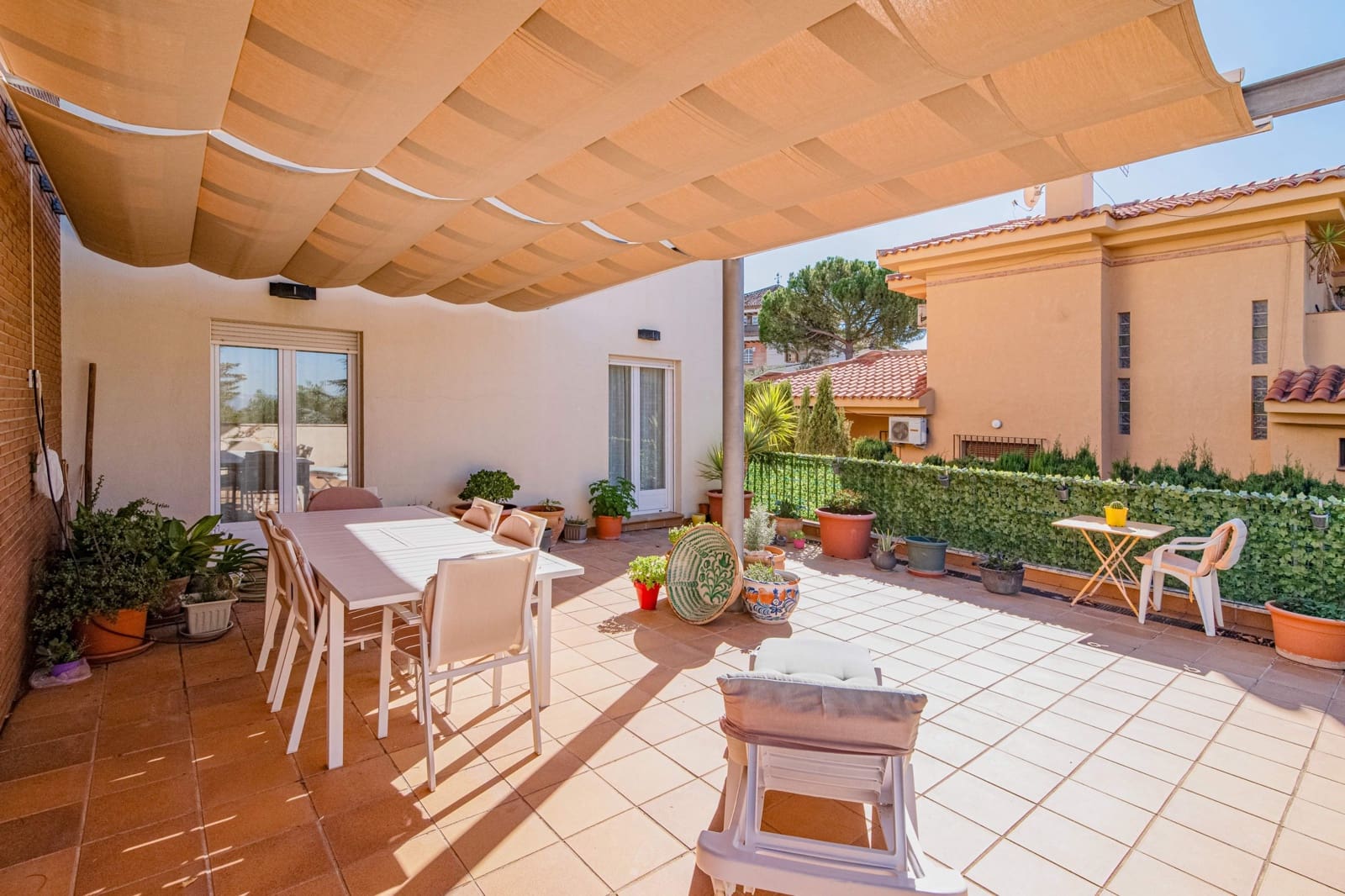 7 sypialnia Willa na sprzedaż w La Zubia - 450 000 € (Ref: 9406896)