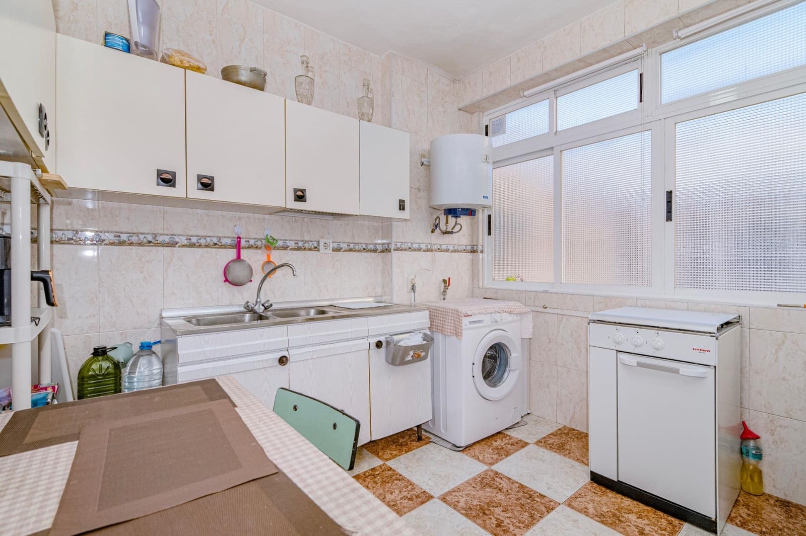 3 Zimmer Wohnung zu verkaufen in Granada Stadt - 179.000 € (Ref: 9414141)