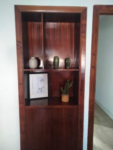 3 slaapkamer Flat te huur in Albaicin, Granada stad - € 930 (Ref: 9419800)