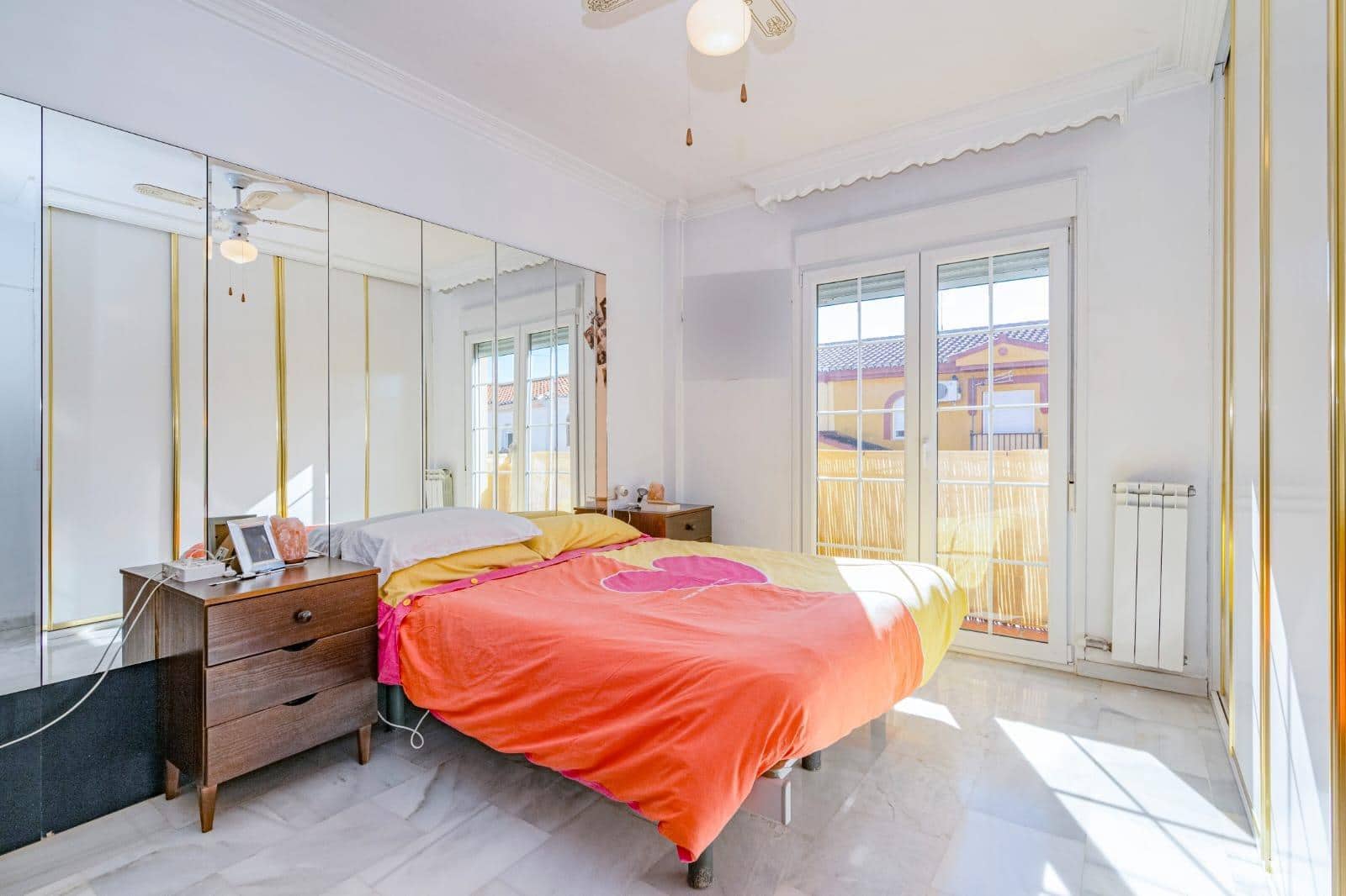 3 makuuhuone Rivitalo myytävänä paikassa Cullar Vega mukana uima-altaan - 299 000 € (Ref: 9427250)