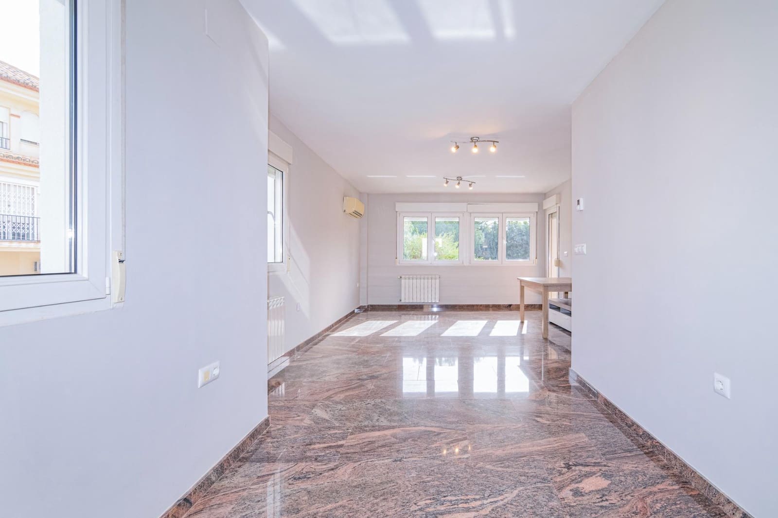 4 chambre Villa/Maison Semi-Mitoyenne à vendre à Ogijares avec piscine garage - 349 000 € (Ref: 9427584)