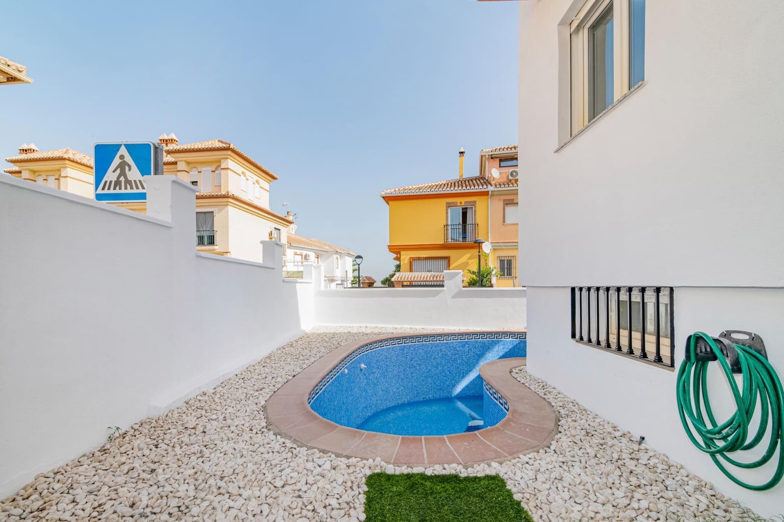 4 chambre Villa/Maison Semi-Mitoyenne à vendre à Ogijares avec piscine garage - 349 000 € (Ref: 9427584)