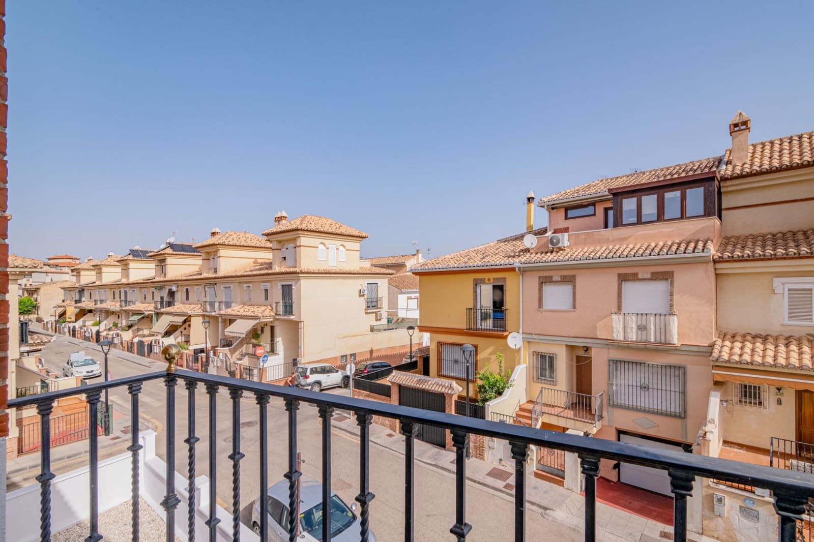 4 chambre Villa/Maison Semi-Mitoyenne à vendre à Ogijares avec piscine garage - 349 000 € (Ref: 9427584)