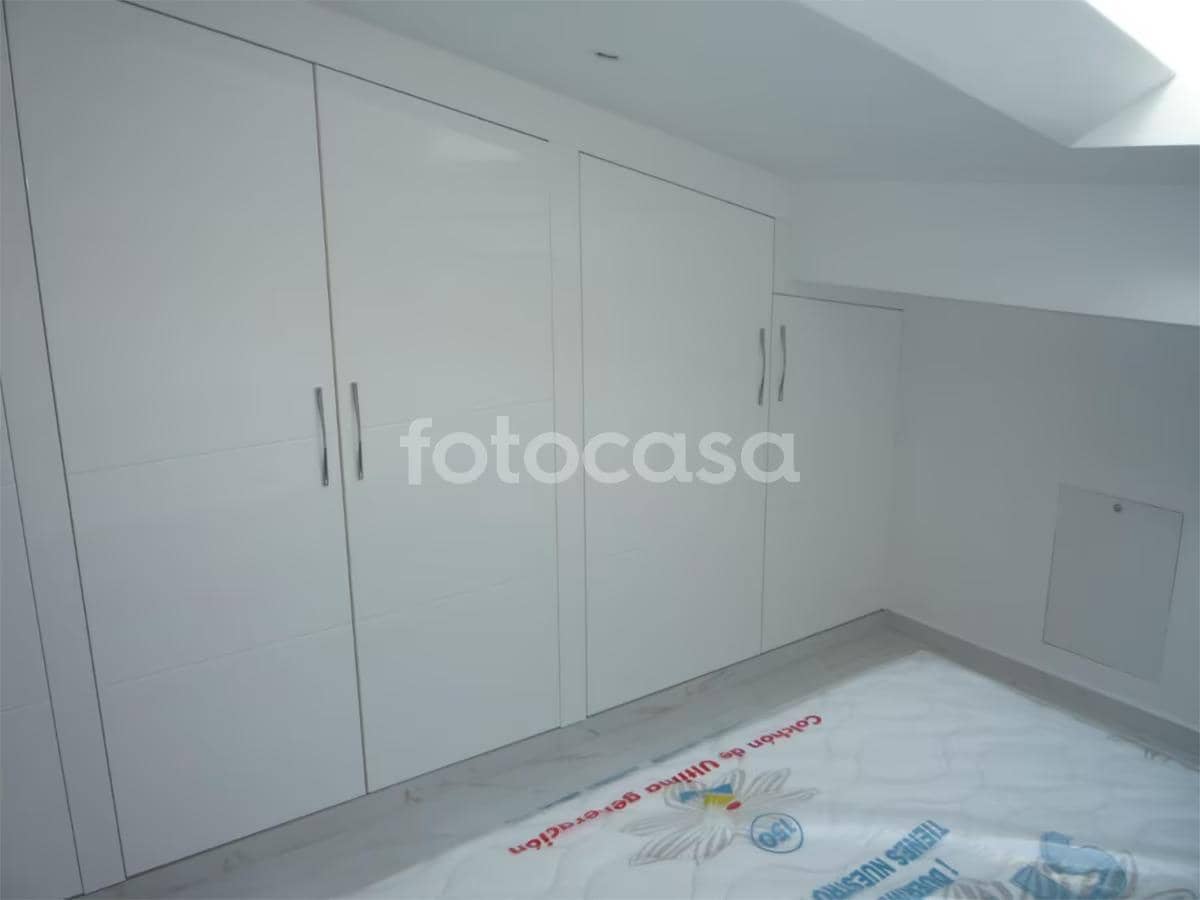2 bedroom Flat for rent in Granada city - € 800 (Ref: 9431090)