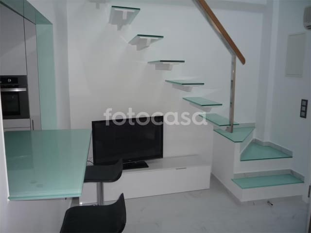 2 makuuhuone Asunto vuokrattavana paikassa Granada kaupunki - 800 € (Ref: 9431090)